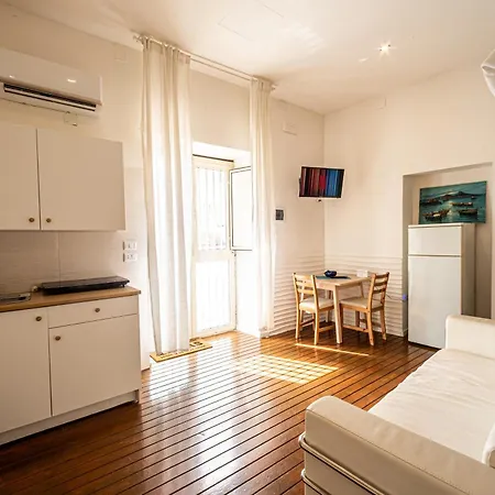 Mh Apartment